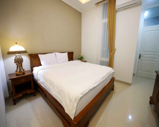 Standard Single Bed